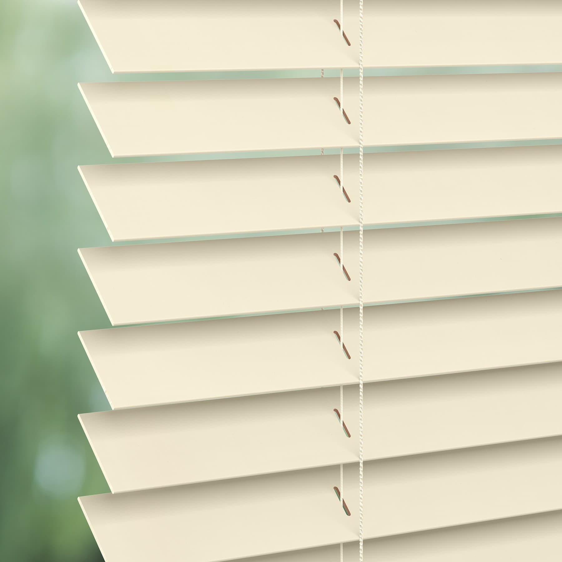 Java 8318 Wood Venetians