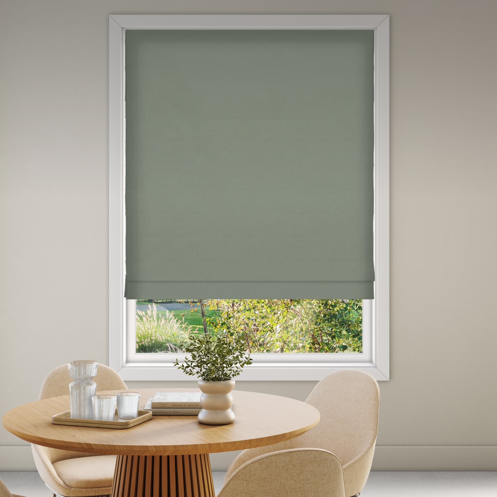 Nice 1741 Roman Blind