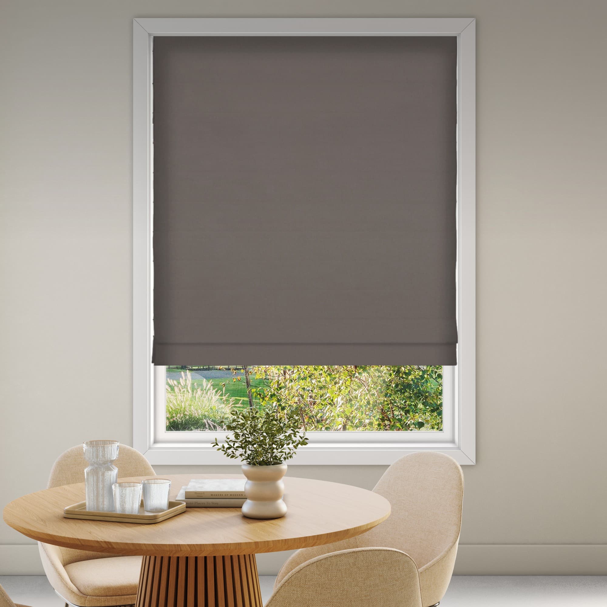 Nice 1724 Roman Blind