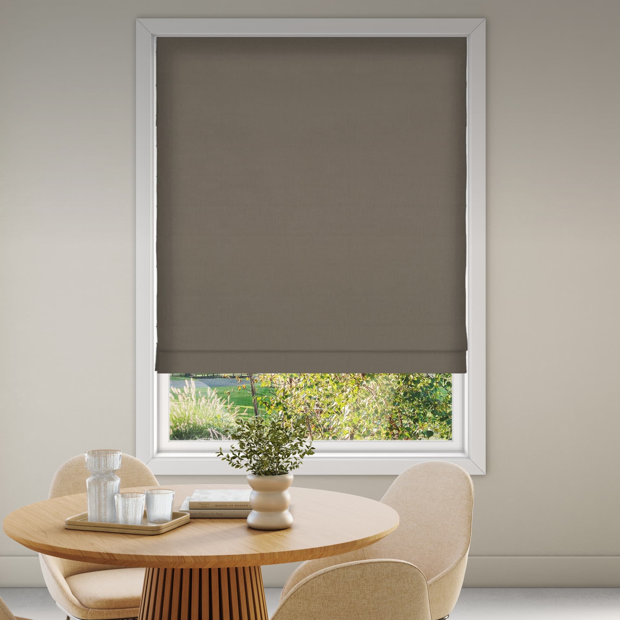 Nice 1726 Roman Blind