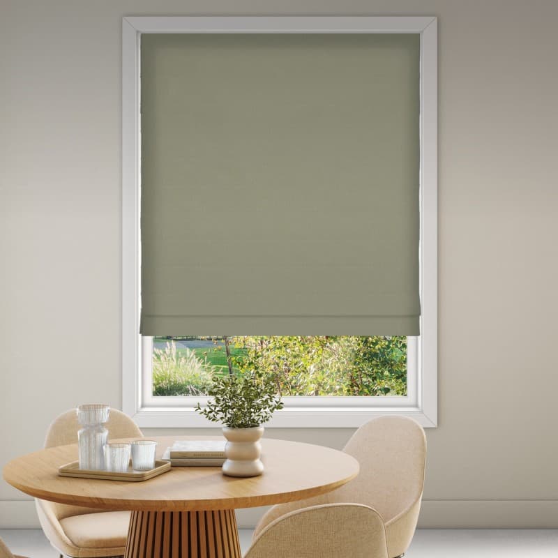 Nice 1740 Roman Blind