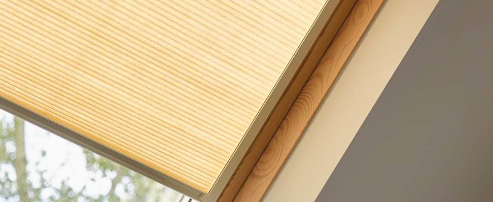 Stores Duette® Luxaflex® - fenêtre de toit