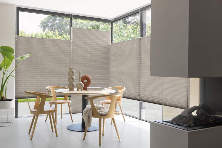 Koude buiten, sfeer binnen! Luxaflex® Duette® Shades