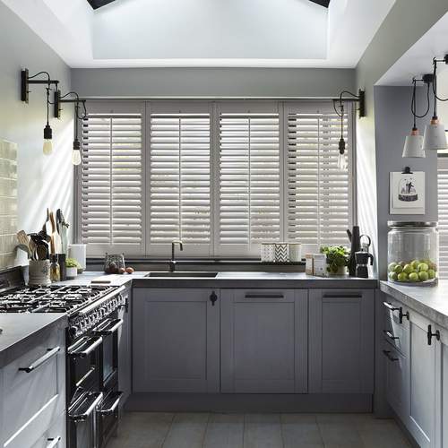 Zwarte Shutters