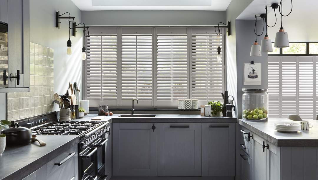 witte keuken Shutters